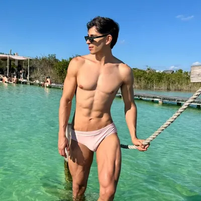 Renato Navarro profile