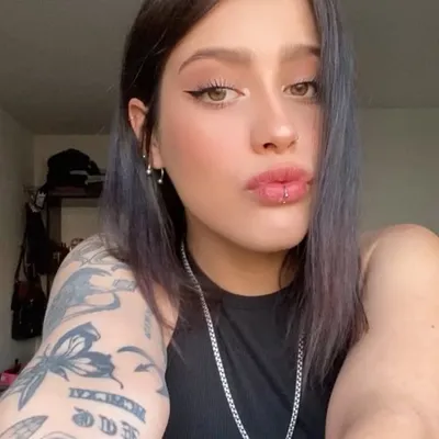 Renata Cortes profile