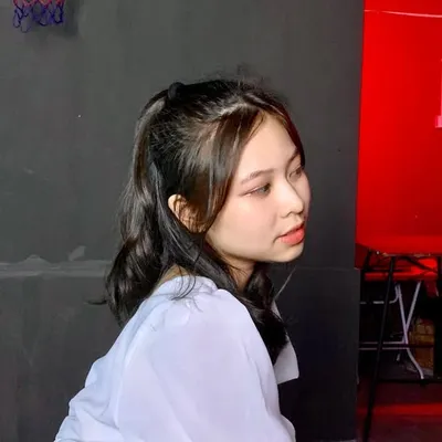 鍾佳彤 리니 profile