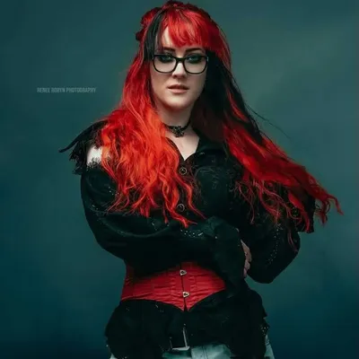 Renee Robyn - Photographer profile