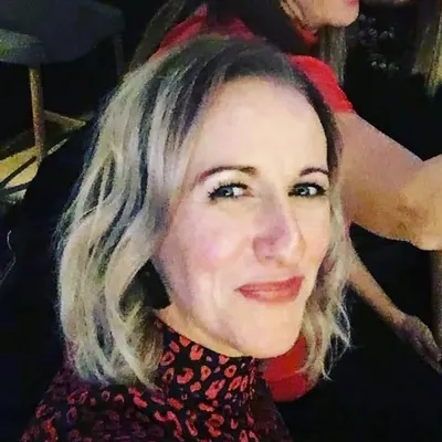 Anna Cooper - Renovations and Real Life profile