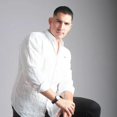 Renzo Sanhueza profile