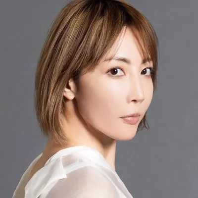 柚希礼音 ReonYuzuki profile