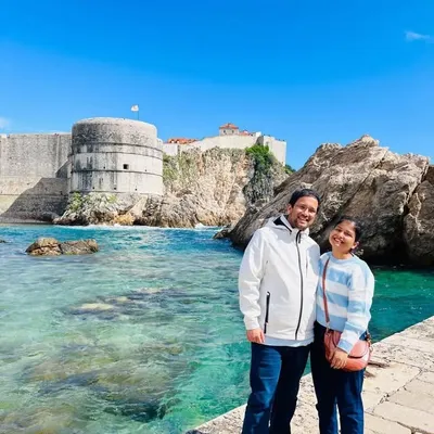 Rethink Travel Life - Travel Hacks and Tips profile