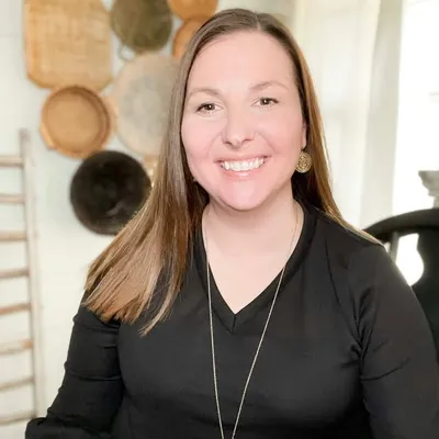 Stephanie Leleux | Cottage Farmhouse Design profile