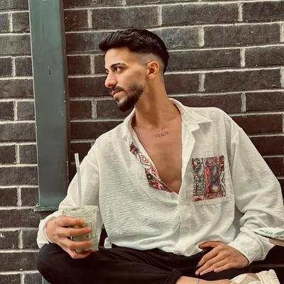 Rezzan Özçelik profile