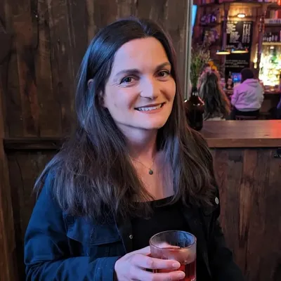 Rhiannon Bowen profile