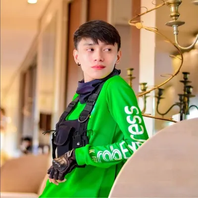 Rhic Maniego profile