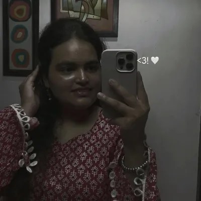 Riya🖤 profile