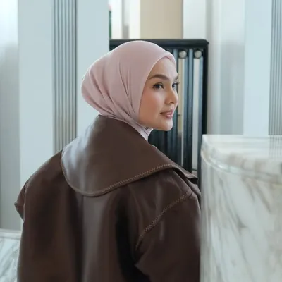 Ria Miranda profile