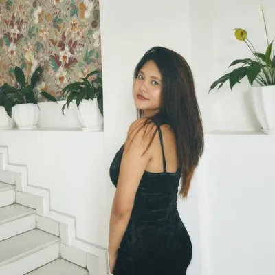 яιcнα sσησωαℓ 🦋 profile