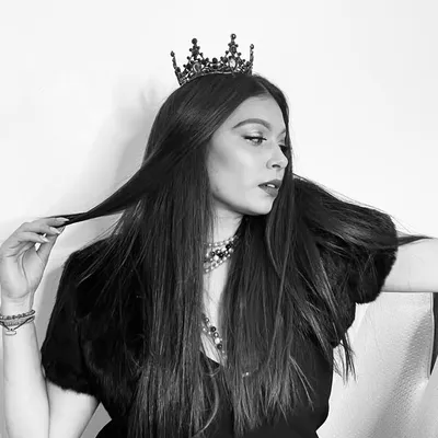 Riddhidhamelya | Makeup & Hair profile