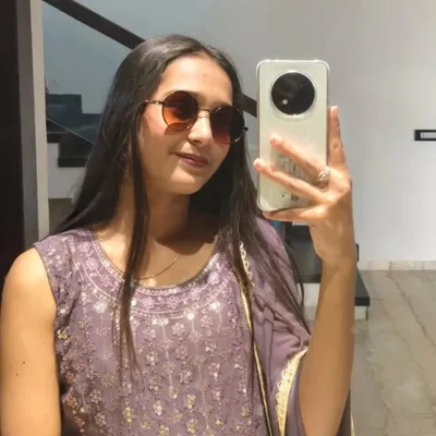 radhika💖 profile