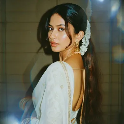Riya sabharwal profile