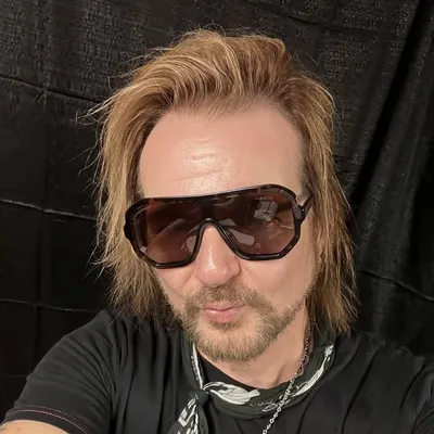 Rikki Rockett profile