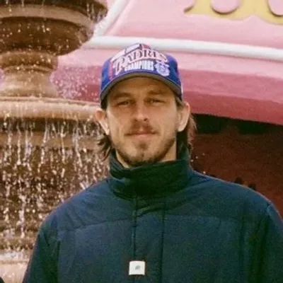 Riley Hawk profile