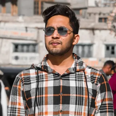 RISHABH JAIN | リシャブ profile