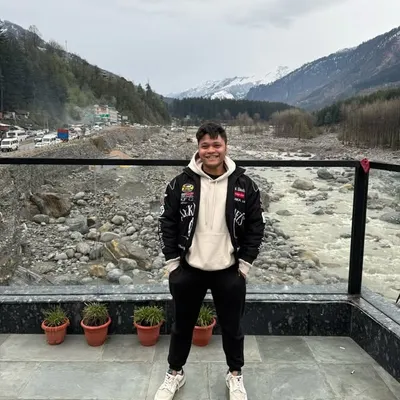Rishav Mukherjee(RM®️) profile