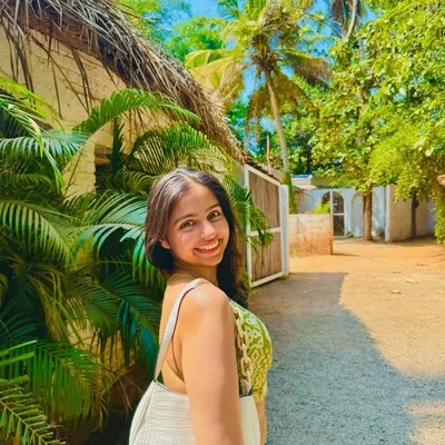 Rishika Kashyap || Fashion & Lifestyle profile
