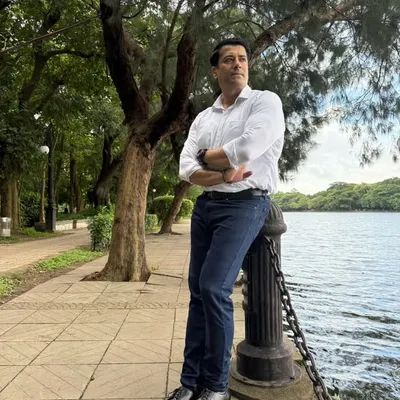 Rishi Kaushik profile