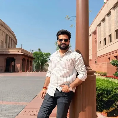 Ritesh Pandey profile