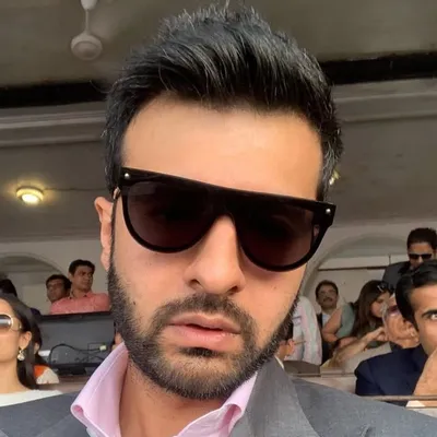 Ritik Bhasin profile