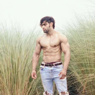 Ritik Tanwar profile