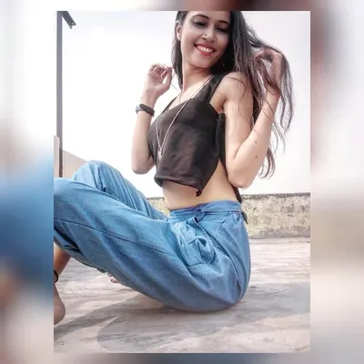🔥RITIKA CHAUHAN🔥 profile
