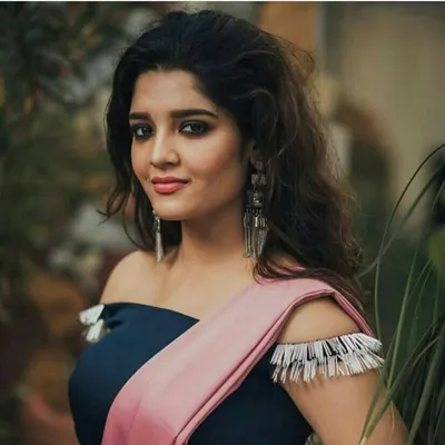 Ritika Anisha | Official ๐ profile