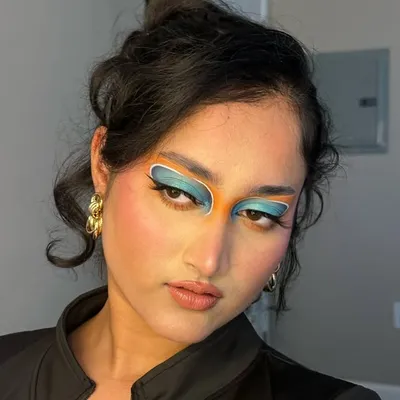 ritikaaa⚡️| Makeup artist profile