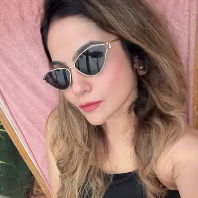 Ritu Dowlani | Luxury Bridal Makeup Artist profile
