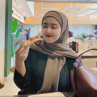 Sofia | addicted to skincare ๐ profile