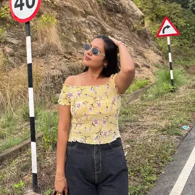RIYA SAHA profile