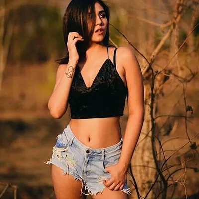 Riya Seth profile