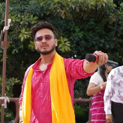 Anchor Tanmay Bhatti profile