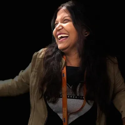 RJ Barkha profile