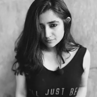 RJ Dipali profile