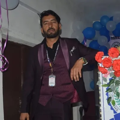Mahesh ๐ profile