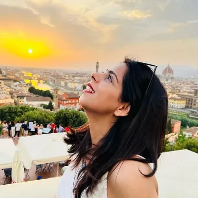 RJ Palak profile