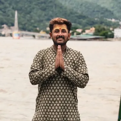 RJ Prateek Bharadwaj profile