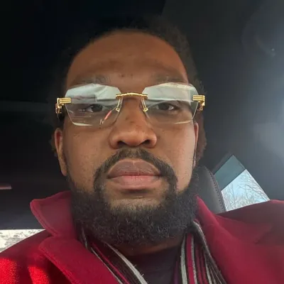 God,husband,family❤✈️🏀⚽️👔🇭🇹️️️ profile