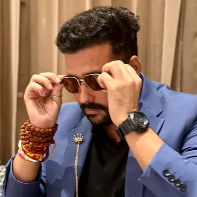 RJ VEER profile