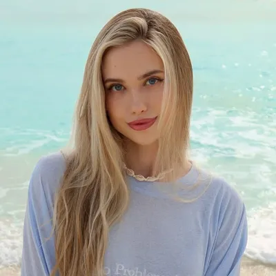 Alexandra Romanova profile