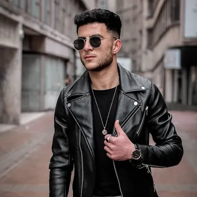 Streetstyle | Roheen Amiri profile