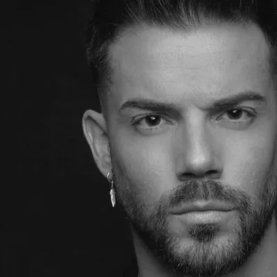 Robert Mendoza | Músico profile
