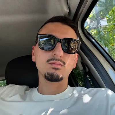 Roberto profile