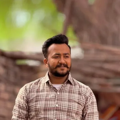 Robin Mehra profile