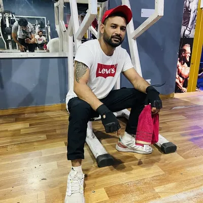 Director Robin Bhatti profile