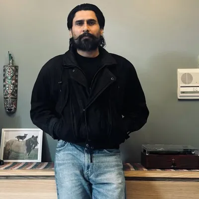 Robin Brar Bhagsar 🦅 profile