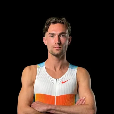 Robin van Riel profile